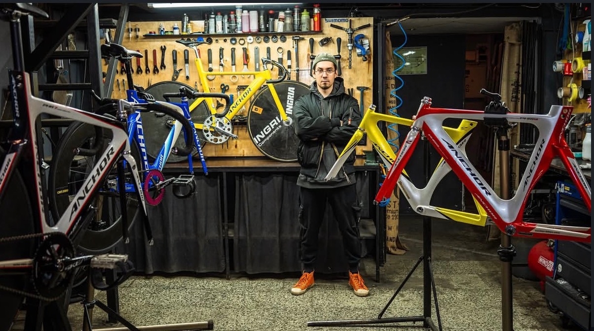 Mercedes — fixed gear райдер